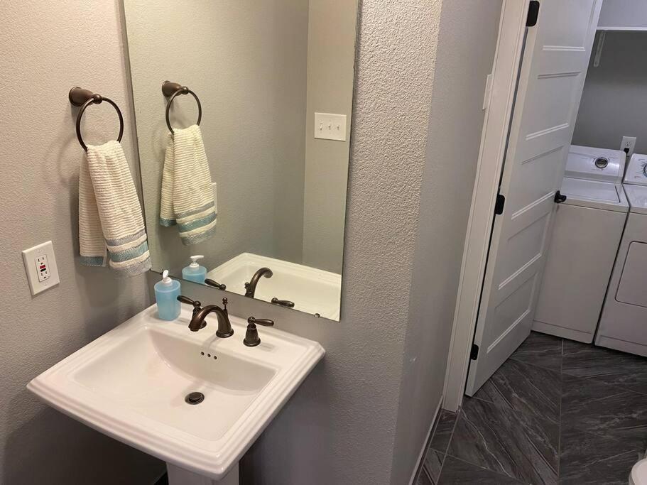 The Ocean'S Resort - Modern Amenities Galveston Extérieur photo